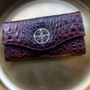 STAUER Crocodile Embossed Wallet